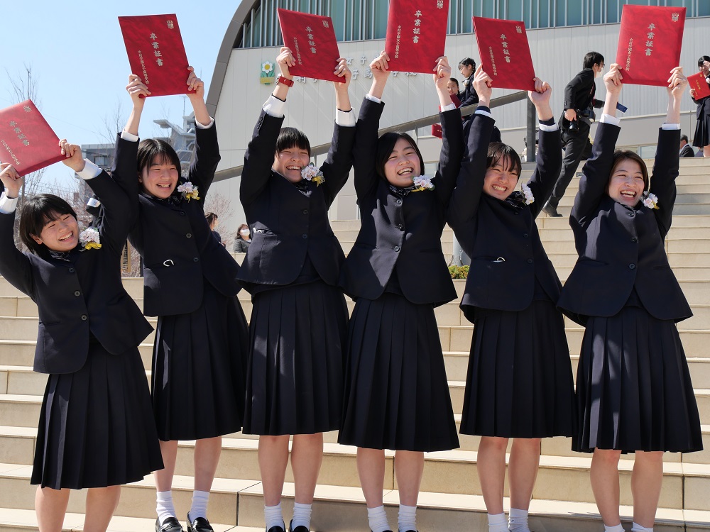 女子中学　卒業 中村学園女子中学校・中村学園女子高等学校