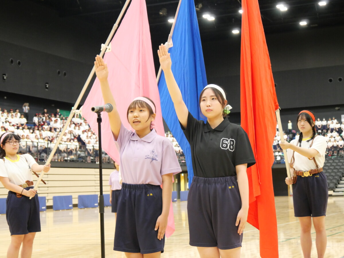 女子　中学　体育 中村学園女子中学校・中村学園女子高等学校