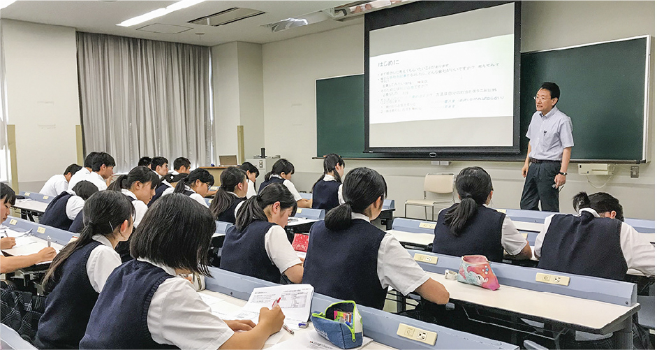 中村学園大学・中村学園短期大学部と連携した学習活動